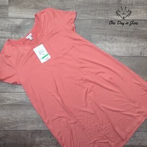 Love Fire Super Soft Short Sleeve Tee Shirt Size M